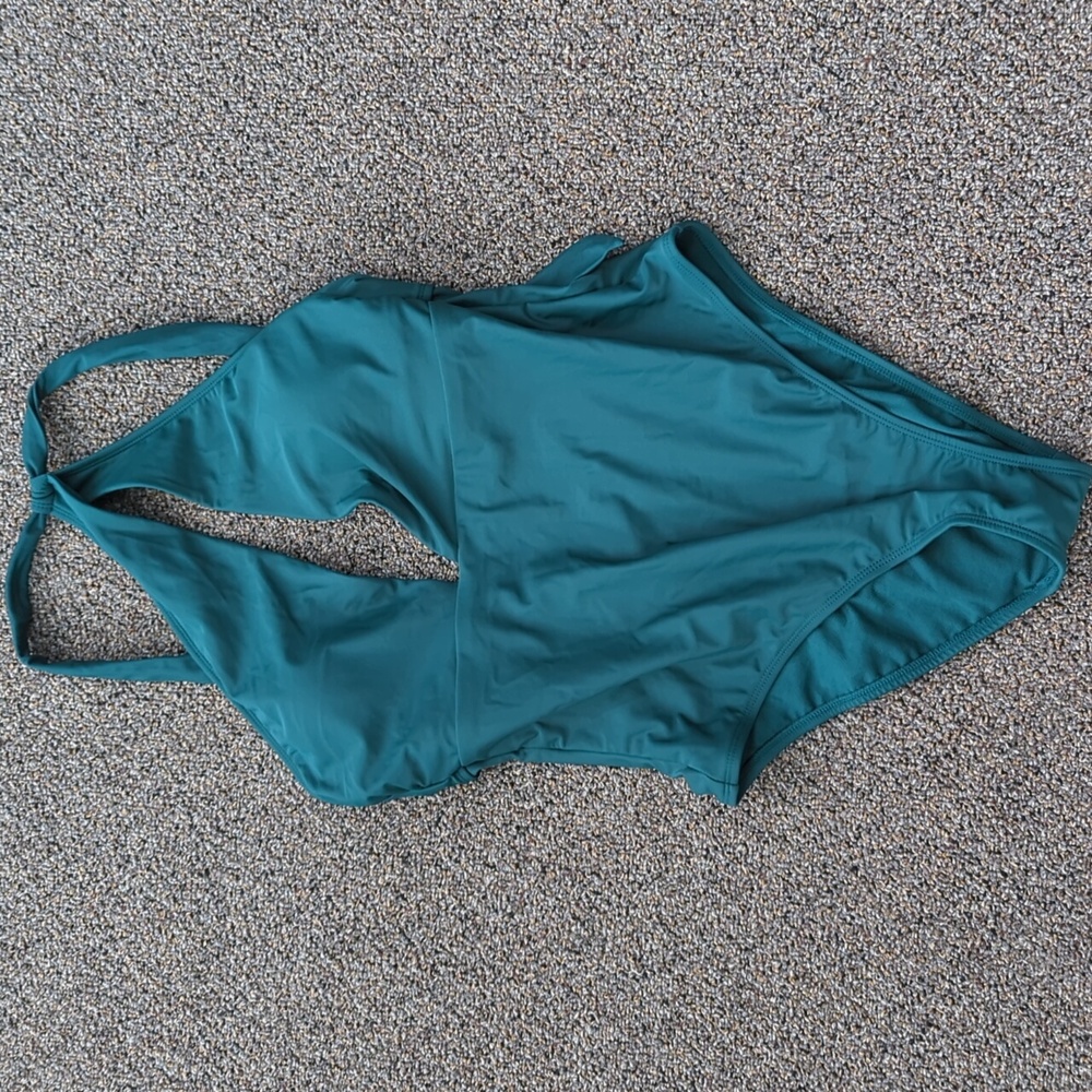 Shade & ShoreWomen's One Shoulder Plunge Cut Out One Piece Swimsuit - Shade & Sh